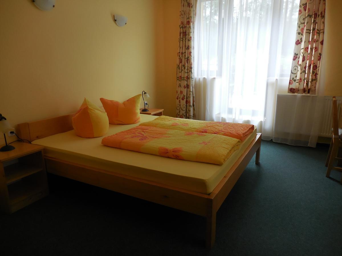 Penzion Tisuvka Cikhaj Esterno foto