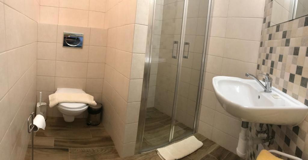 Penzion Tisuvka Cikhaj Esterno foto
